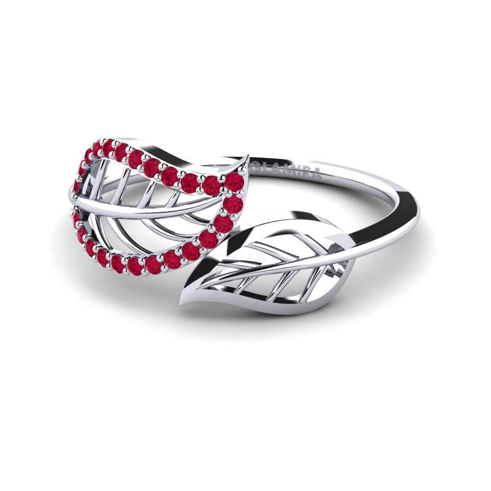 时尚 红宝石 订婚戒指