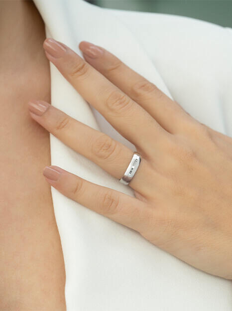 银质女式结婚戒指