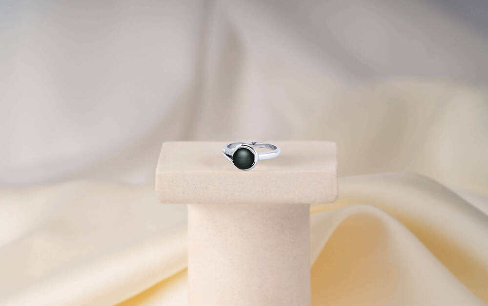 黑珍珠戒指